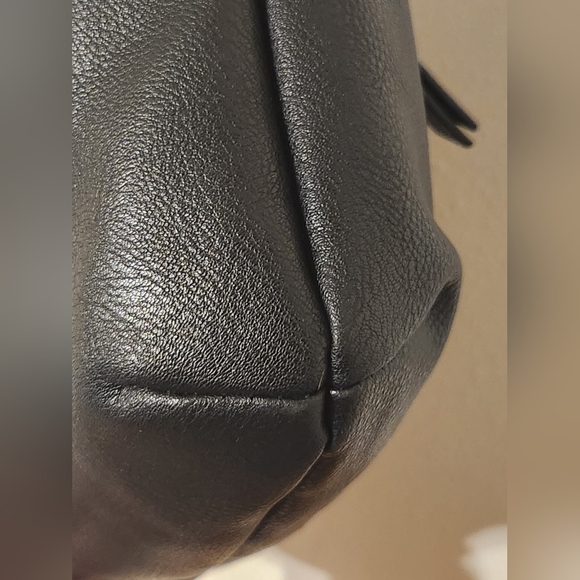 Franco Sarto Black Faux Leather (100%PVC) Messenger Bag w/Crossbody Strap - Picture 9 of 12